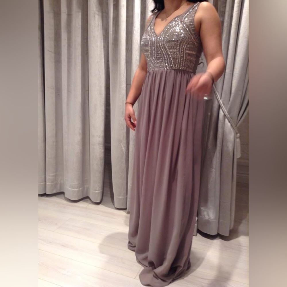 Elegant grey/purple Evening Gown